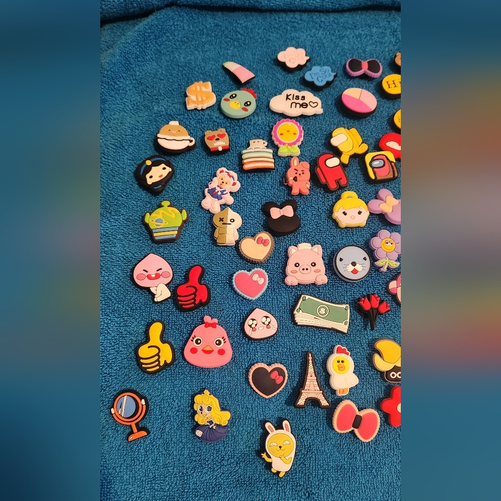 Large Croc Charms Collection - Picture 2 of 4